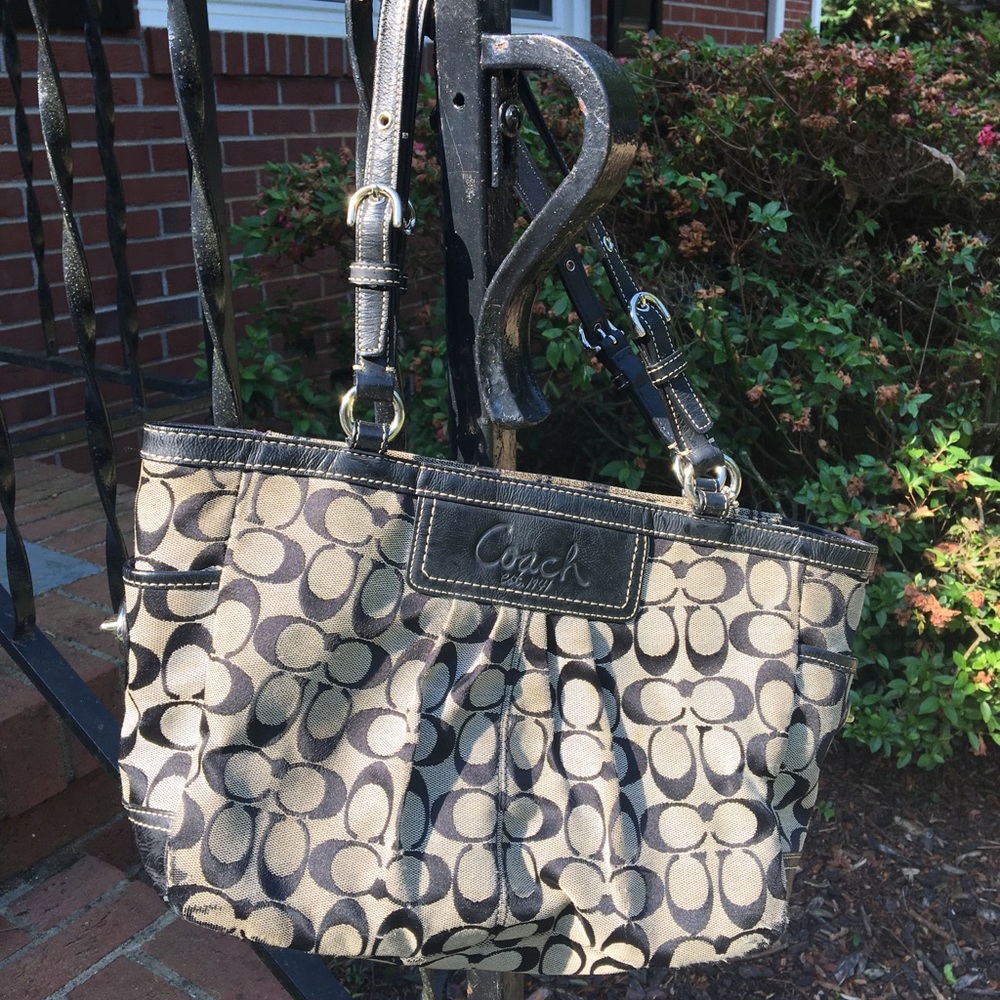 Coach purse in black and grey